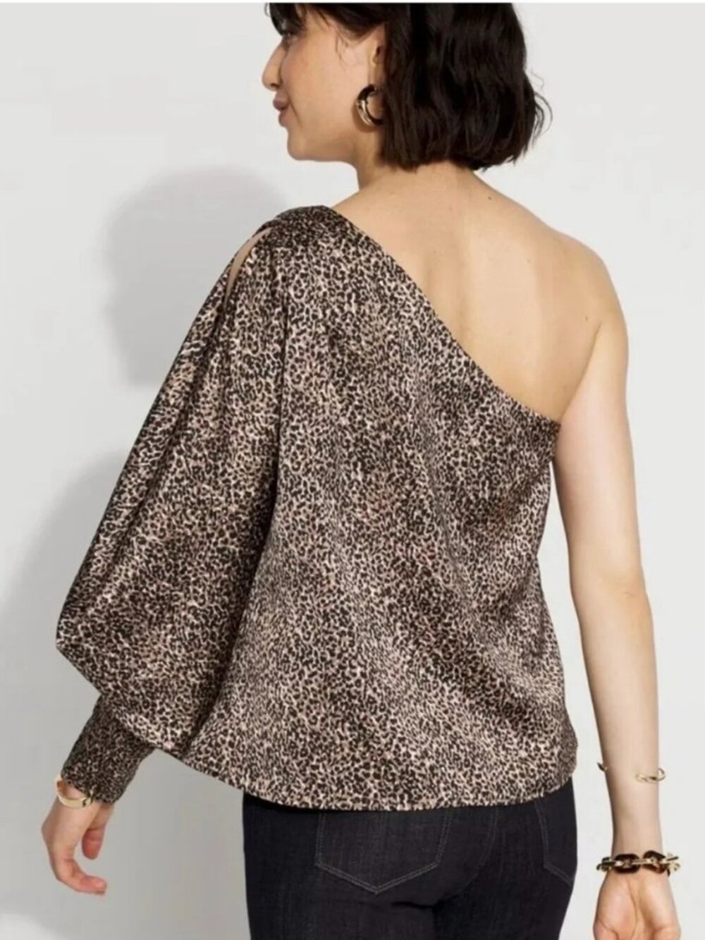NWT WHBM Taupe, Black and White Leopard Print One-Shoulder Asymmetrical Blouse 8 - Picture 3 of 9